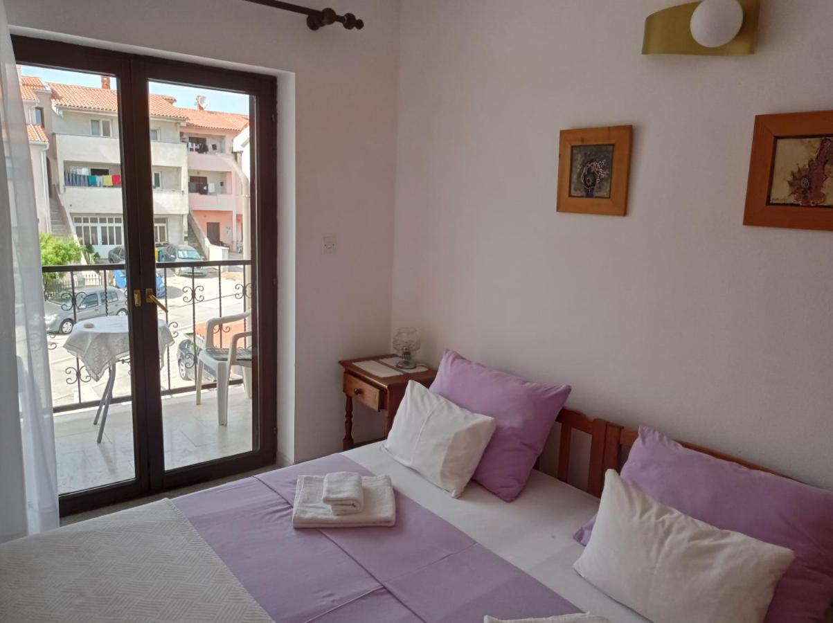 "Sunny" - Studio Apartment Pula Dış mekan fotoğraf