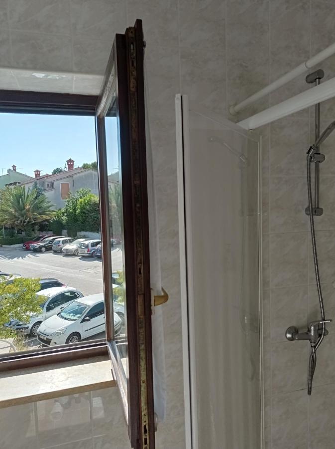 "Sunny" - Studio Apartment Pula Dış mekan fotoğraf